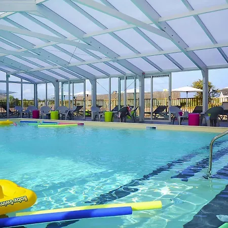 Les Iles Anglo-normandes Resort, *